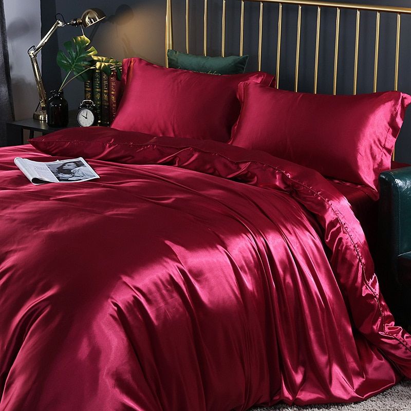 LuxeGlow - Satin Bed Set with Cotton Feel
