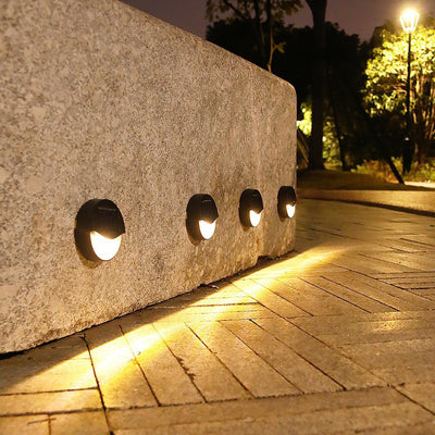 EcoGlow – Waterproof LED Solar Outdoor Lights