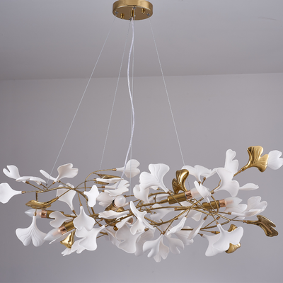 NatureGlow – Elegant Ginkgo Leaf Pendant