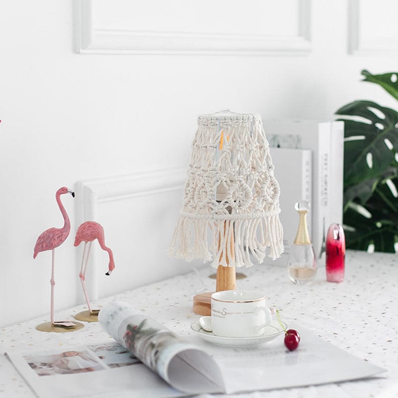 FlexiGlow – Adjustable Cone Lighting with Ceramic Base