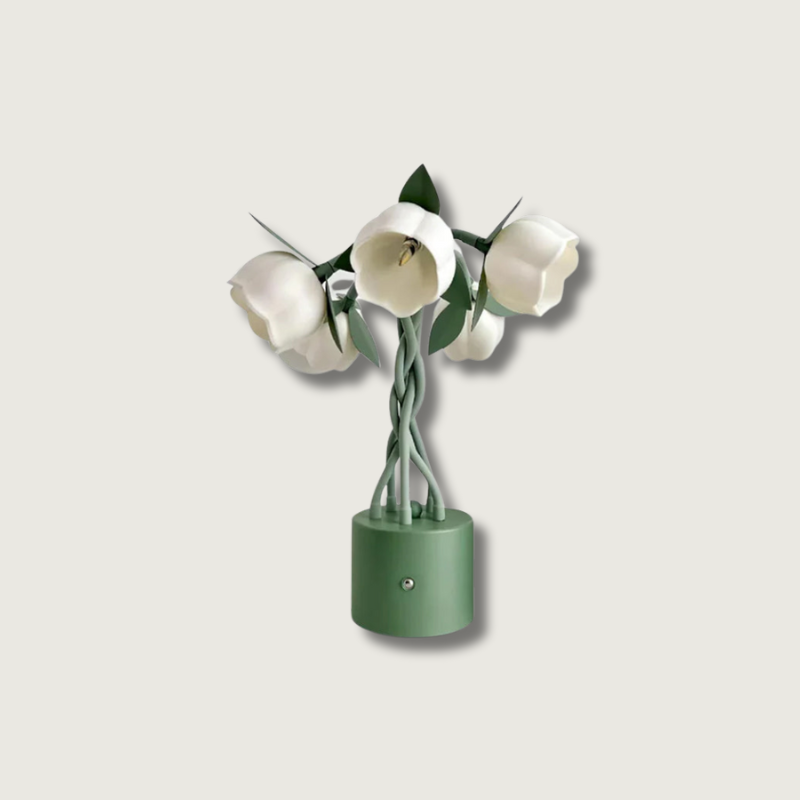 PetalAura – Sculptural Floral Table Lamp