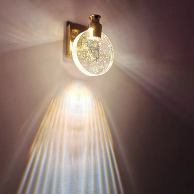 LuxeLoop – Stylish LED Wall Lamp