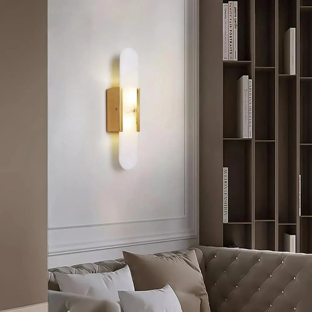 LuxeGlow – Elegant Wall Lamp with Minimalist Silhouette
