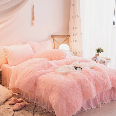 LuxeCocoon - Premium Velvet Duvet and Pillow Set