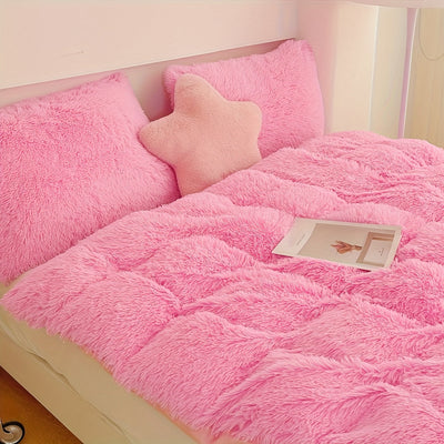 LuxeCocoon - Premium Velvet Duvet and Pillow Set