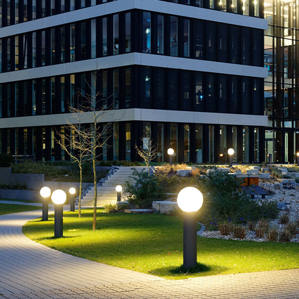 Modern LED Outdoor Garden Lamp - Durable Metal Light Fixture for Pathways