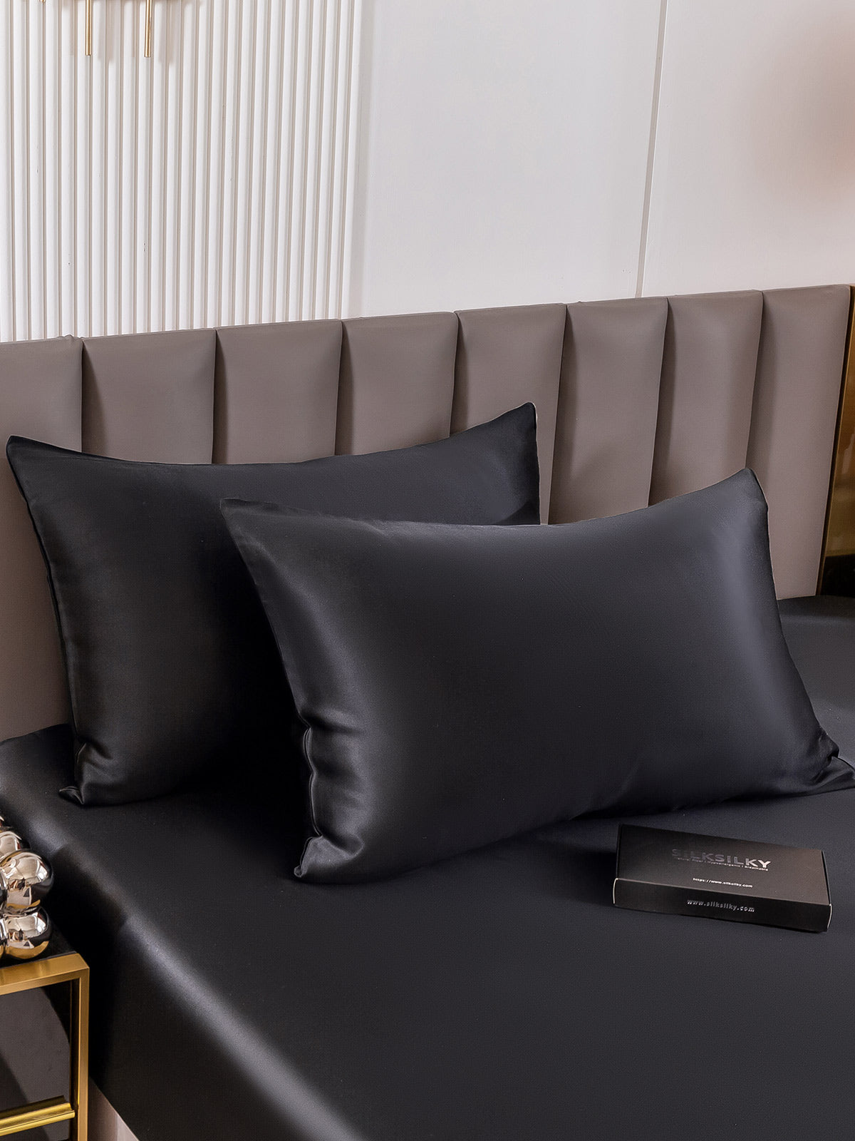 LuxeSilk Set - 30 Momme 100% Mulberry Silk Pillowcase Set (Hidden Zipper)