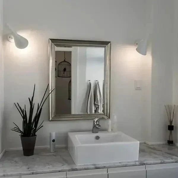 EssenceGlow - Clean and Modern Table Light