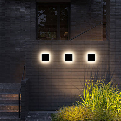 BlackAura – LED Wall Light for Garden & Hall