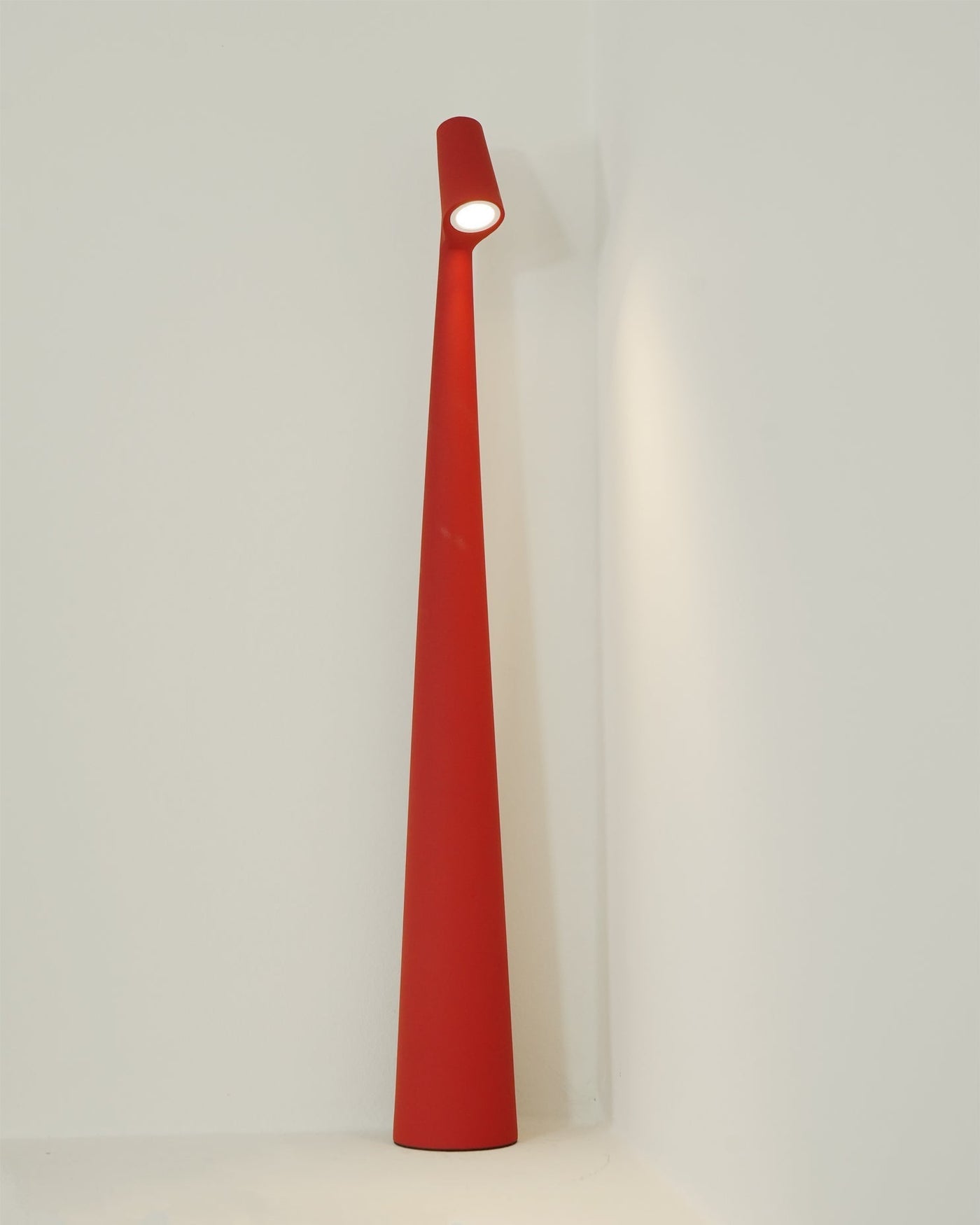 EcoLight – Energy-Efficient Rechargeable Desk Lamp