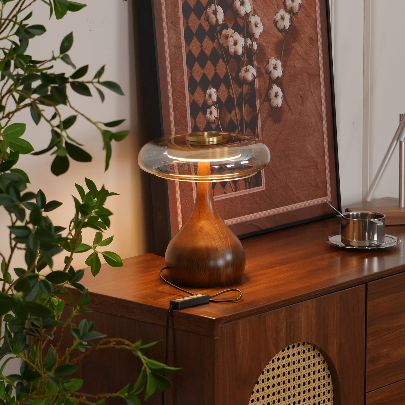 LumiWood – Elegant LED Table Light
