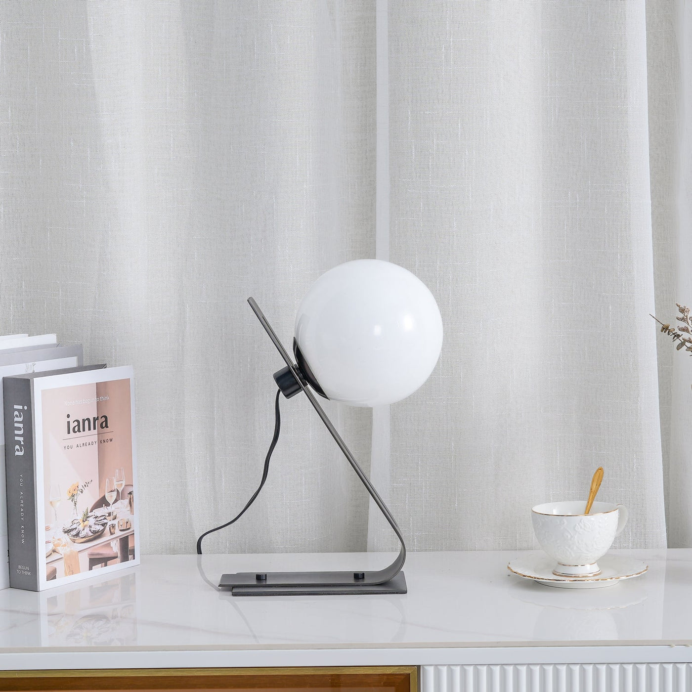 ArandelaGlow - Modern Desk Light