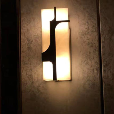 OpalBeam – Marble Art Deco Wall Lamp for a Chic Appeal