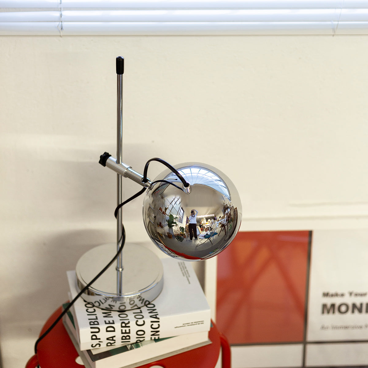 PivotGlow – Modern Adjustable Desk Light