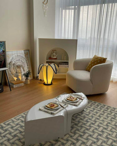 GlowBanana - Table Lamp with Joyful Banana Shape and Soft Radiance