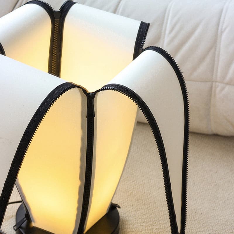 GlowBanana - Table Lamp with Joyful Banana Shape and Soft Radiance