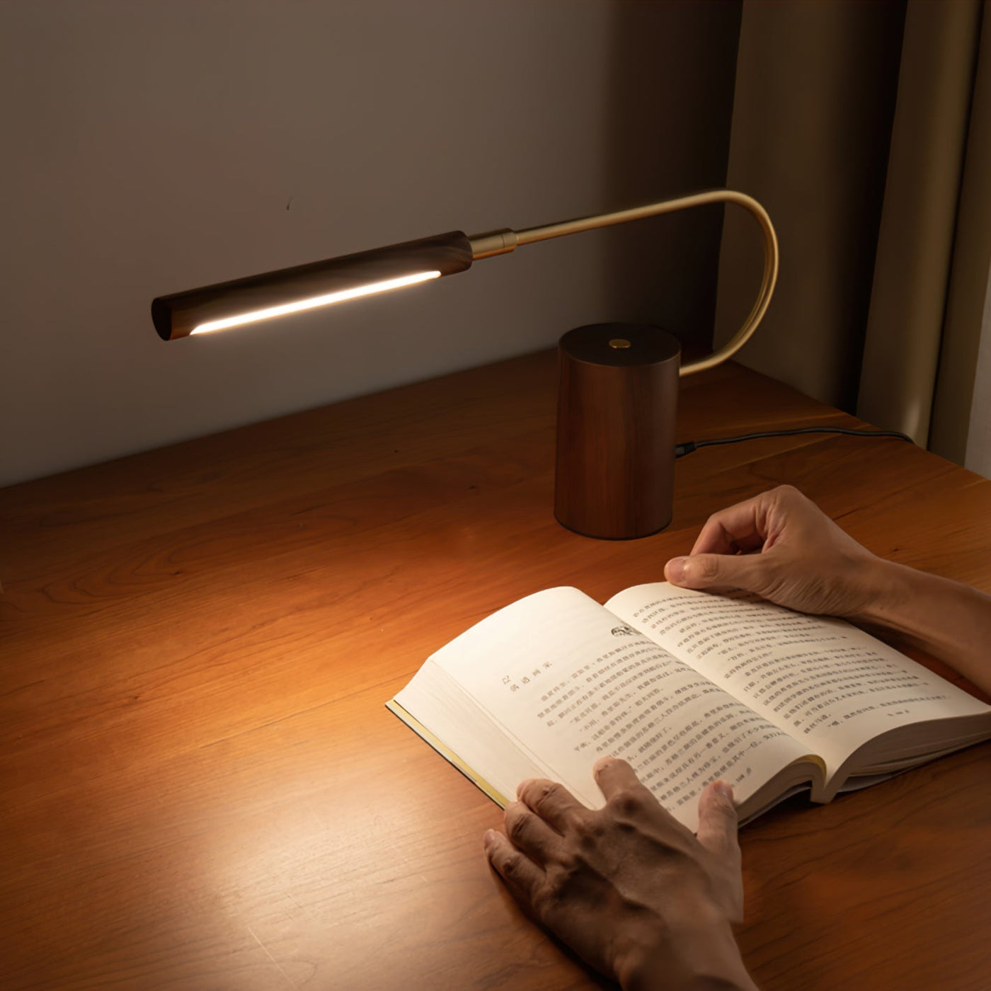MetroSlim - Table Lamp