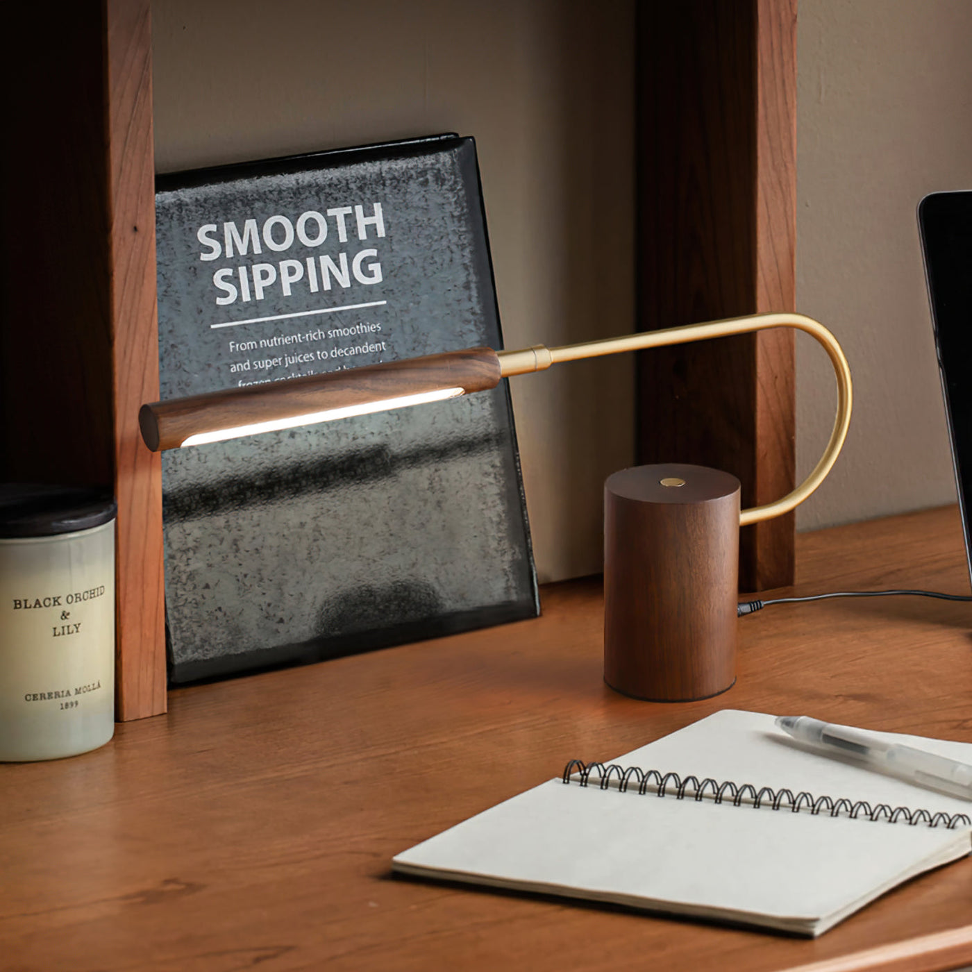 MetroSlim - Table Lamp