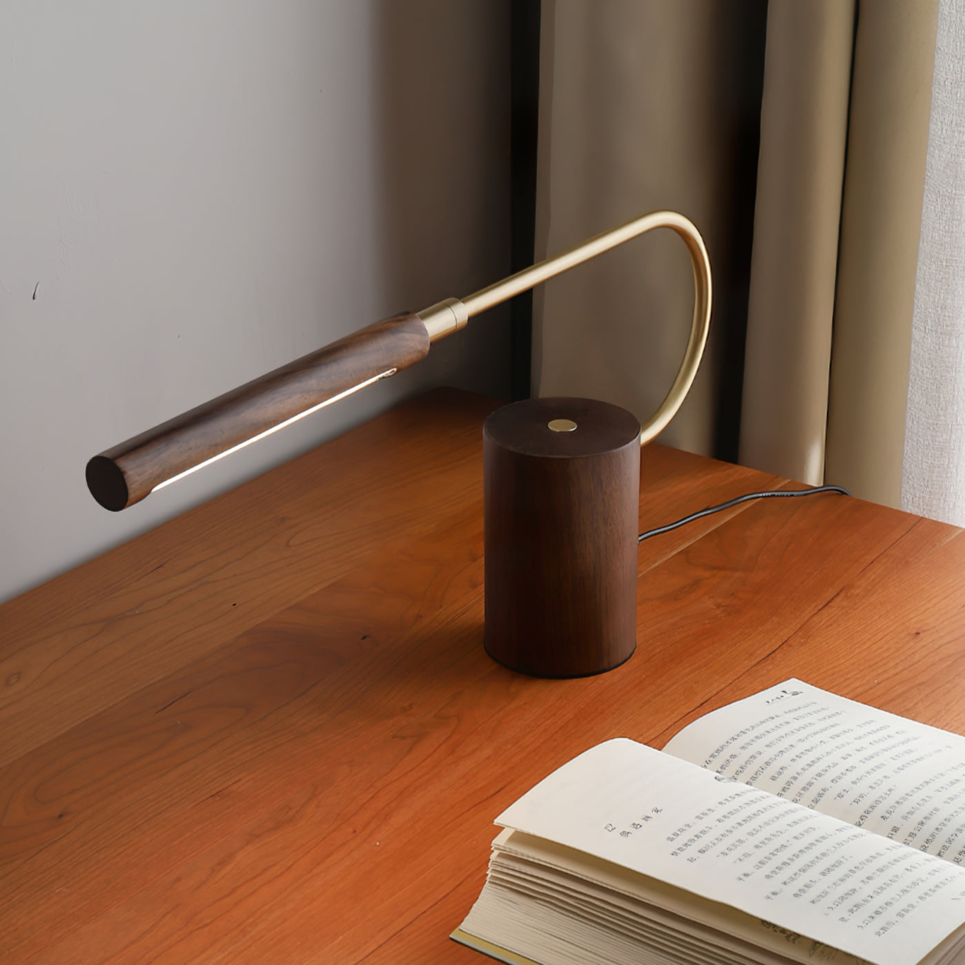 MetroSlim - Table Lamp
