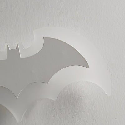 ShadowFlight – Artistic Wall Sconce