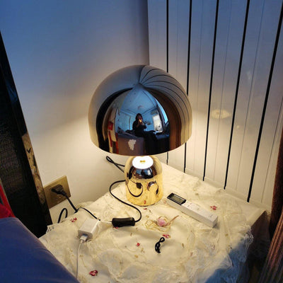 EclatanteLight – Timeless Warm Glow Lamp