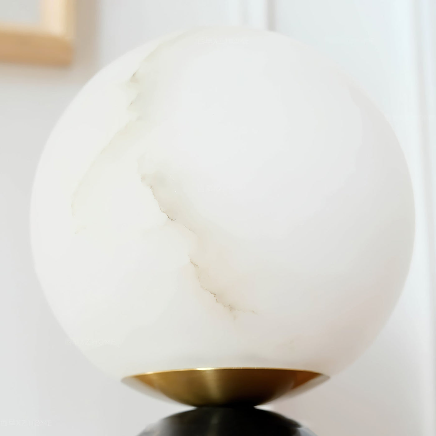 BillyBrilliance - Elegant Lamp