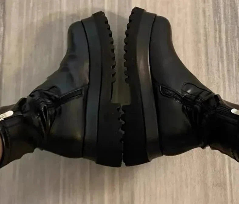 Black Chunky Ankle Boots for Women in Stretchy Synthetic Leather – Modern Urban Style with All-Day Comfort