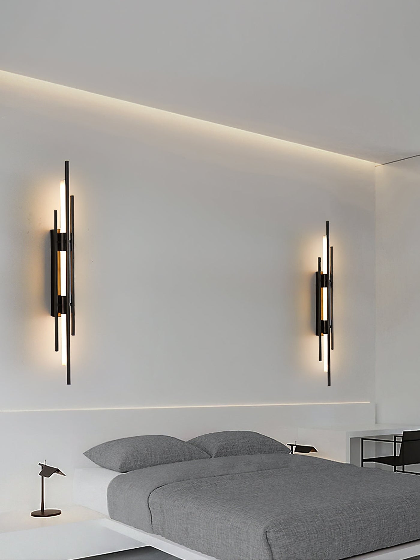LuxeAura – Opulent Gold Wall Light for Elegant Spaces