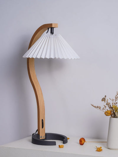 CapriGlow – Refined Scandinavian Table Lamp