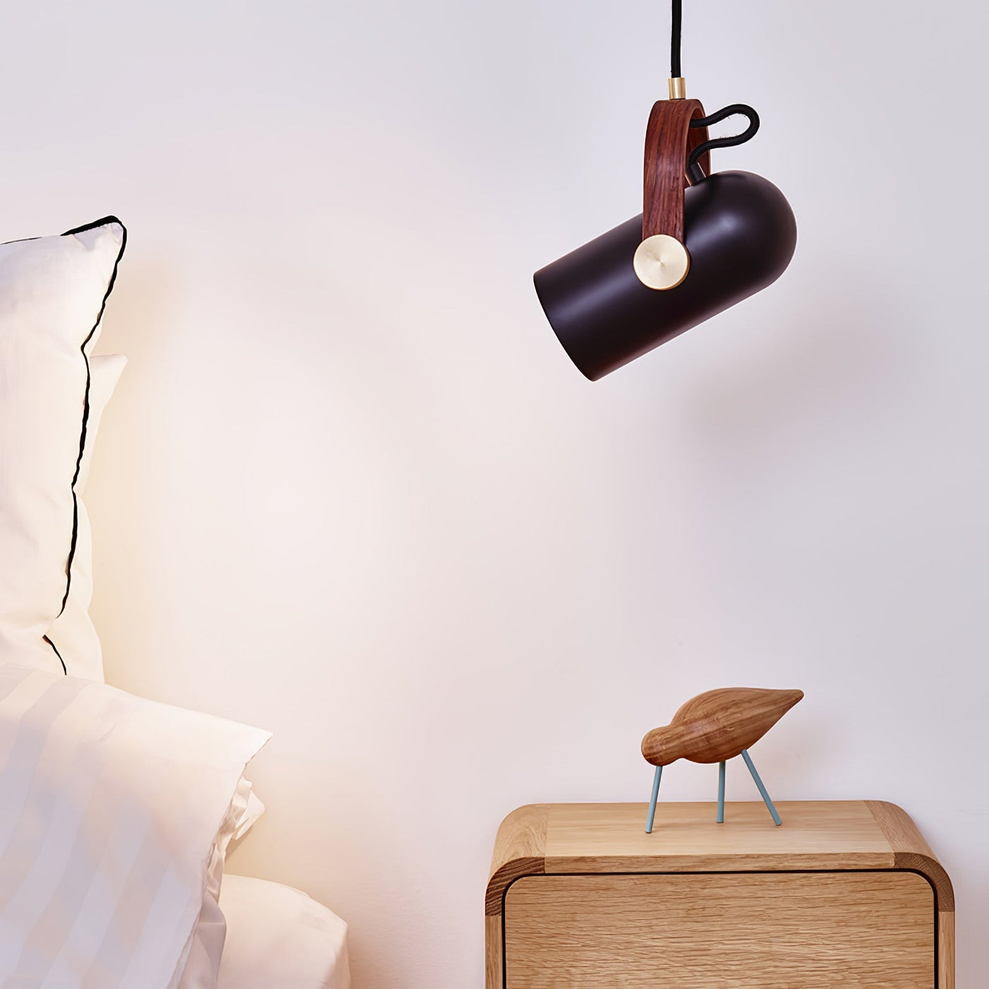 PowerLum - Strong and Sleek Lighting Solution