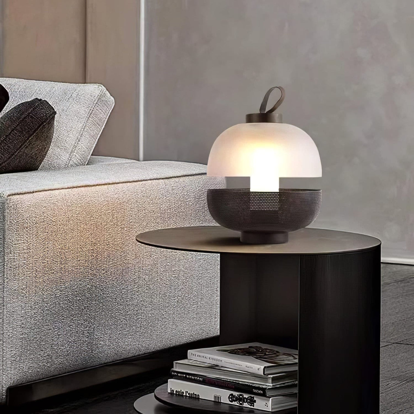 LuxeEra - Table Lamp with Timeless Design and Soft Illumination