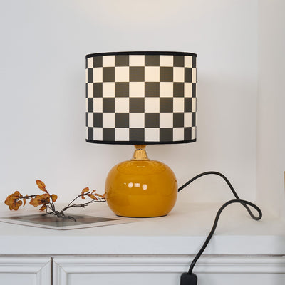 CubeAura - Elegant Geometric Table Lamp