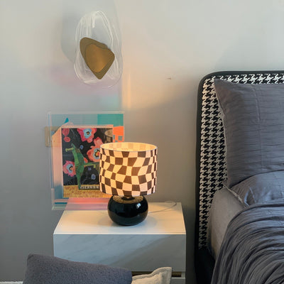 CubeAura - Elegant Geometric Table Lamp