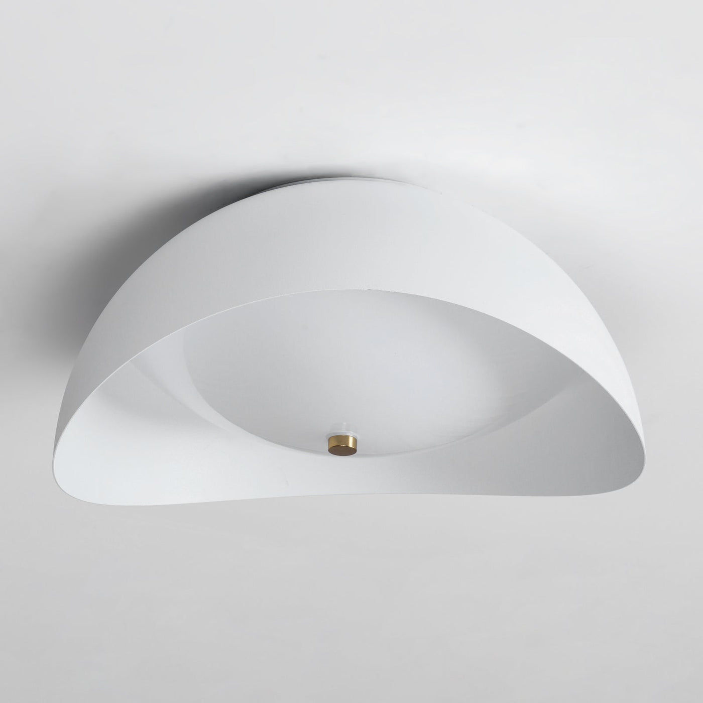 CircleLuxe - Modern LED Ceiling Lamp with Elegant Halo Shape
