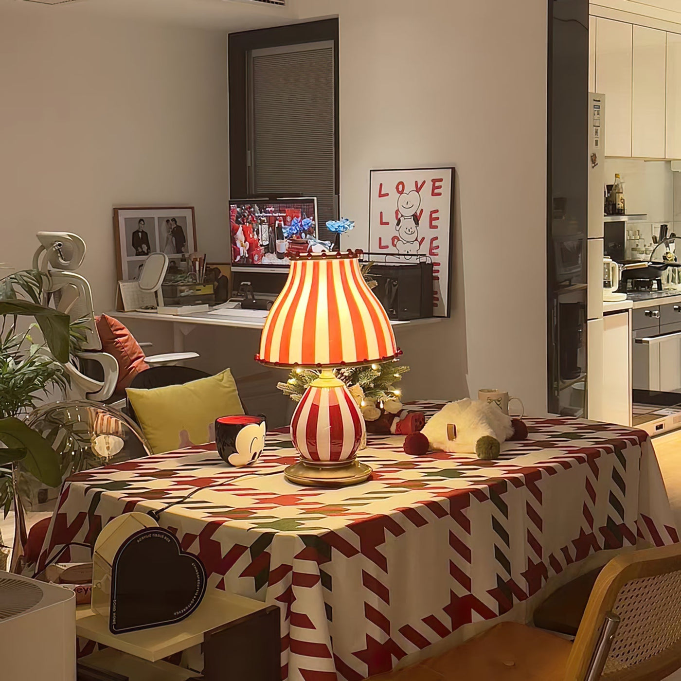 JollyGlow - Table Lamp with Circus Elements and Lively Lighting