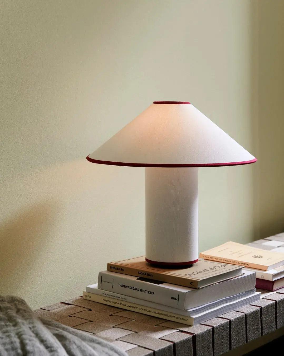LuxeBeam - Elegant and Modern Table Lamp