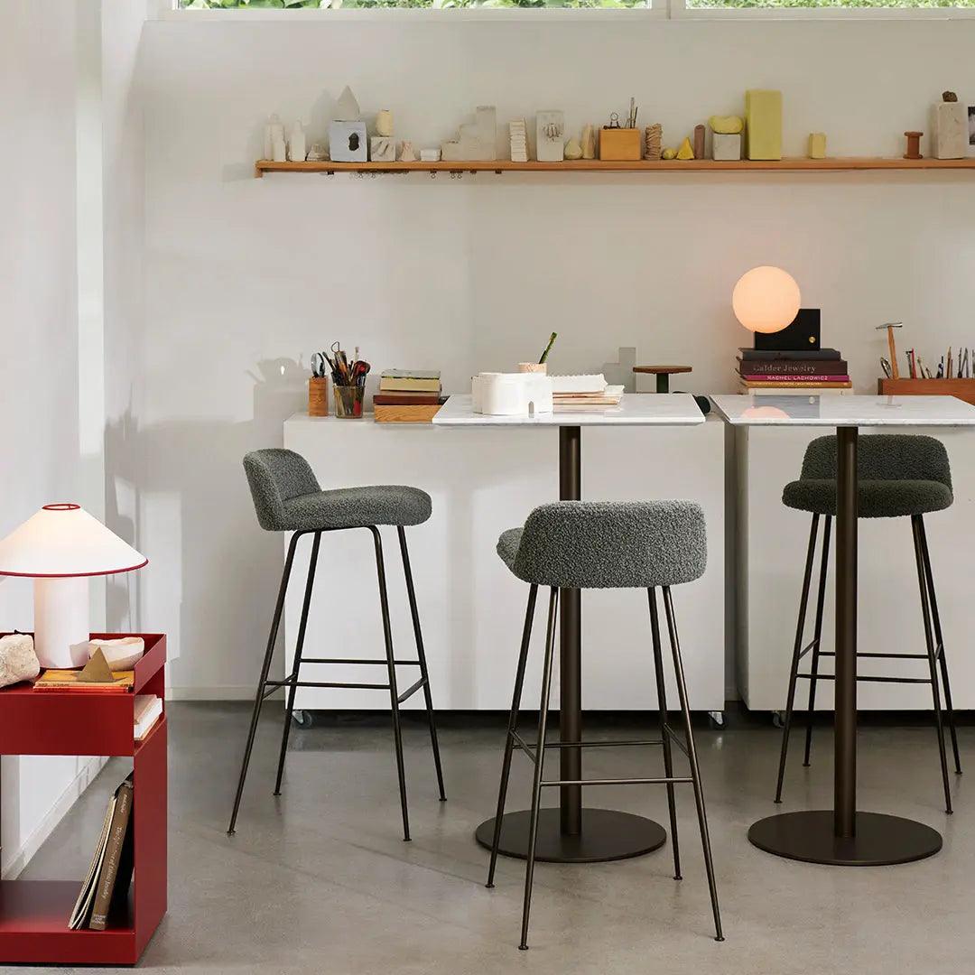LuxeBeam - Elegant and Modern Table Lamp