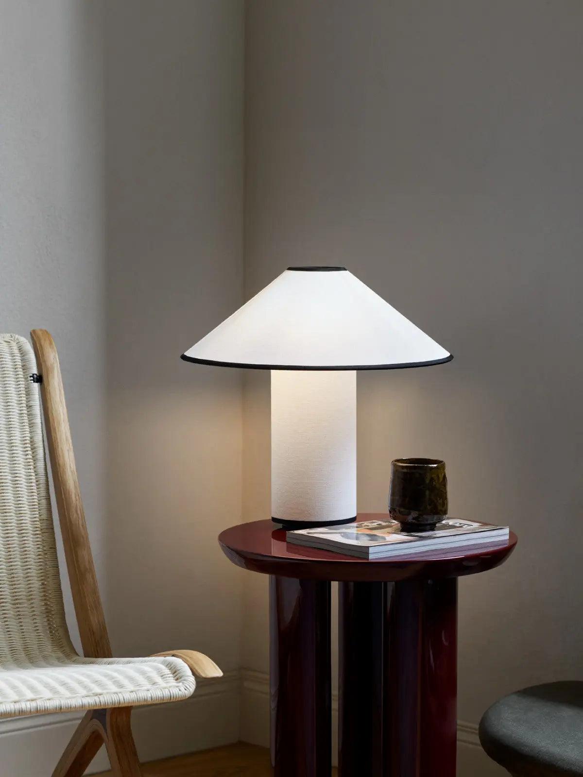 LuxeBeam - Elegant and Modern Table Lamp