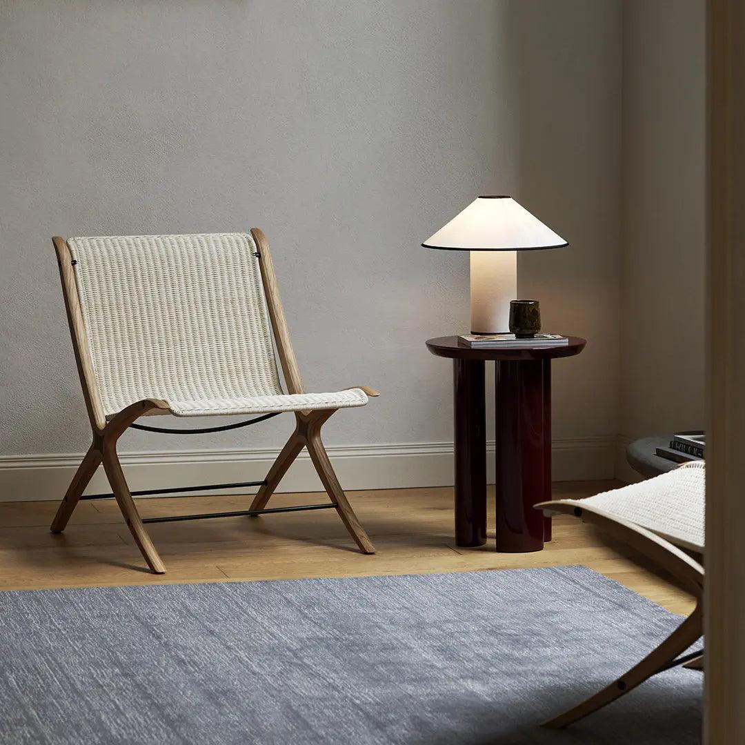 LuxeBeam - Elegant and Modern Table Lamp