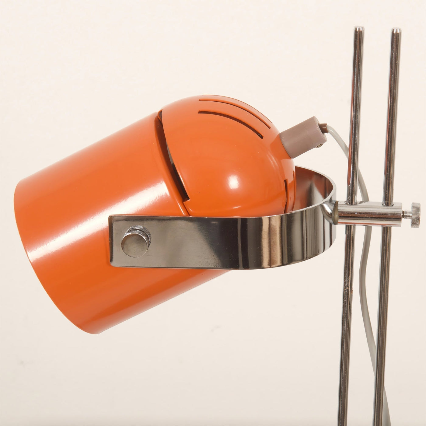 FlexLume - Elegant Lamp with Flexible Design and Warm Glow