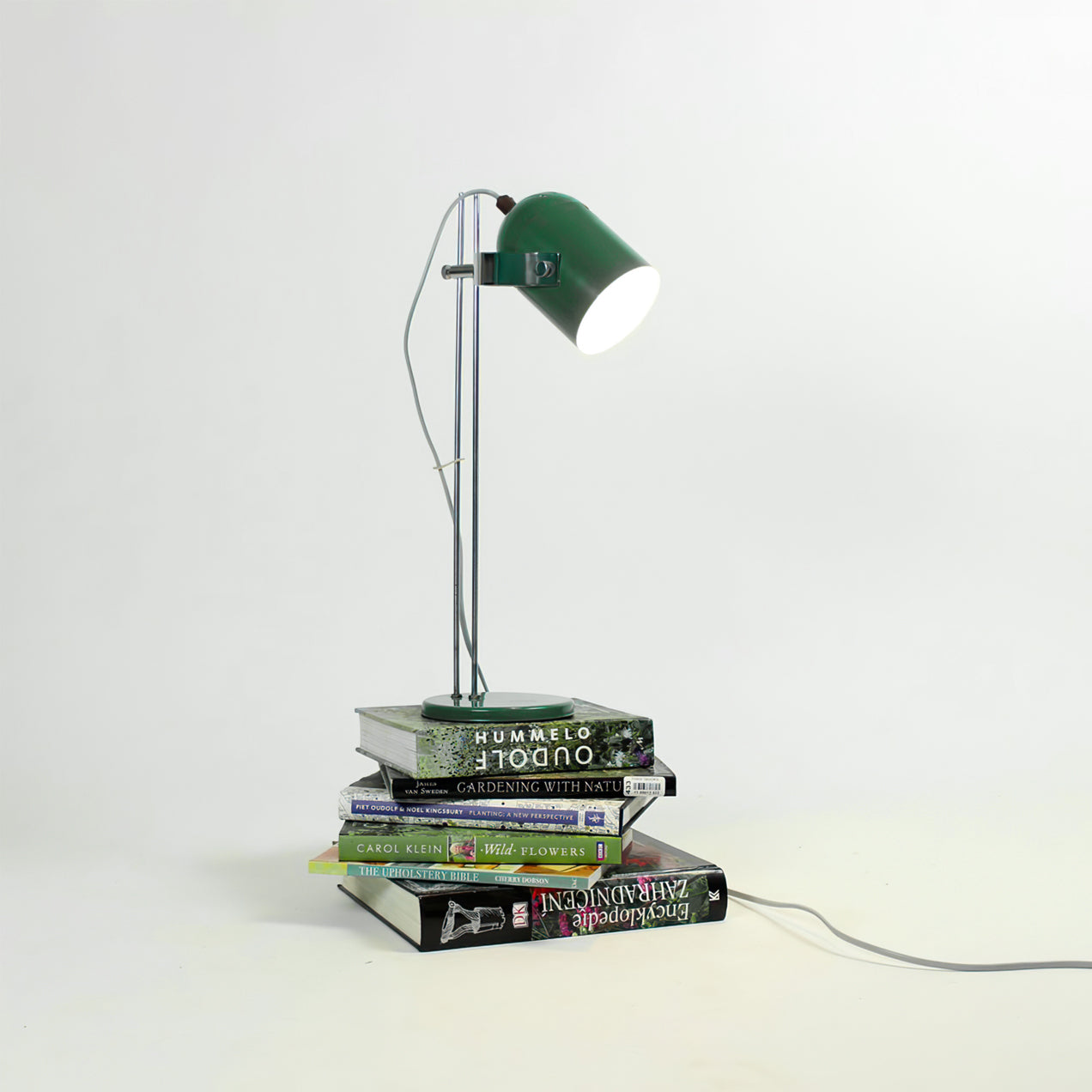 FlexLume - Elegant Lamp with Flexible Design and Warm Glow
