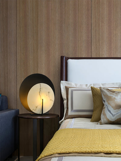 MoonLuxe – Elegant Alabaster Disk Lamp