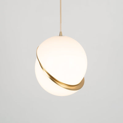 AstralAura – Crescent Moon Pendant Illumination