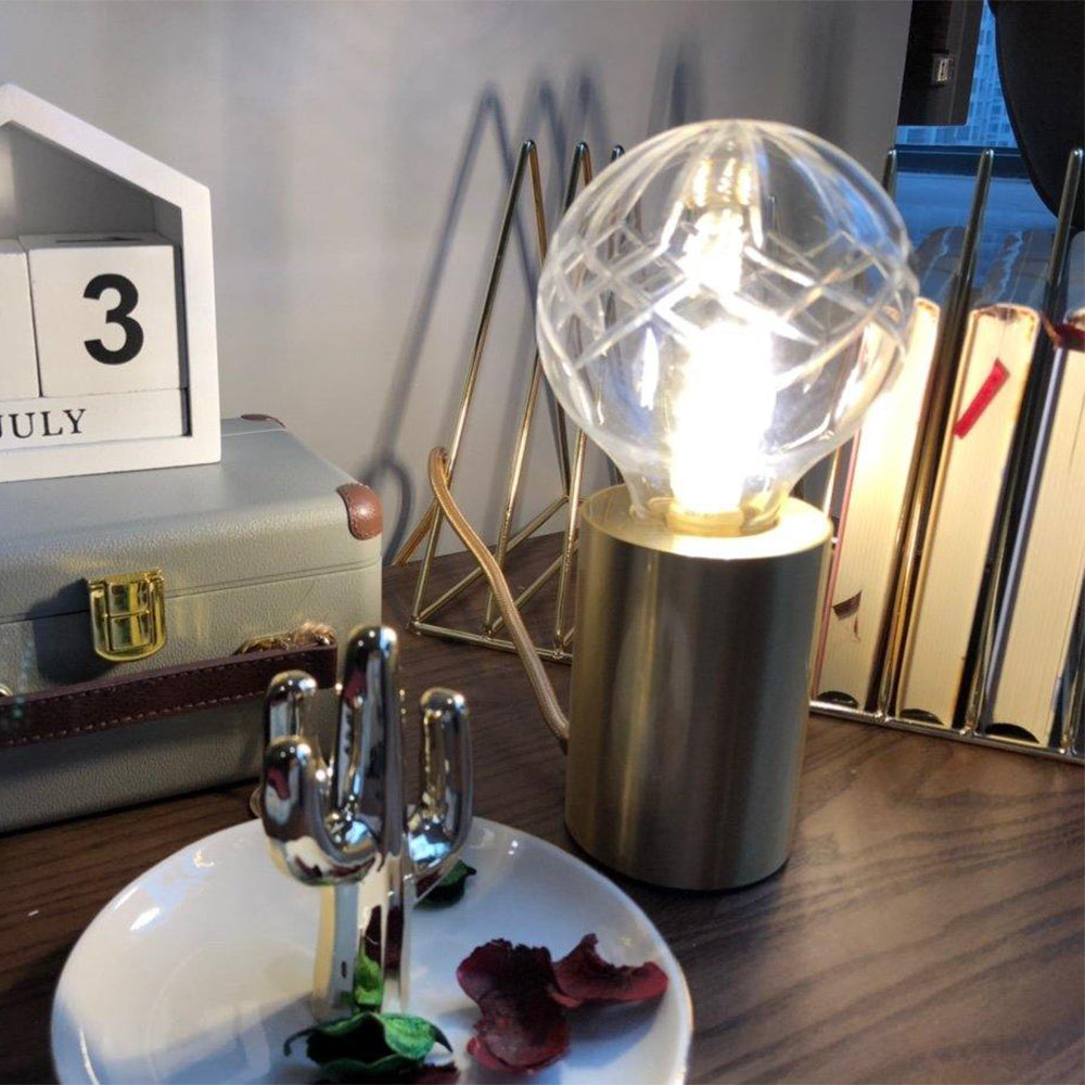 LuxeSphere - Table Lamp with Lustrous Crystal Ball and Soft Lighting