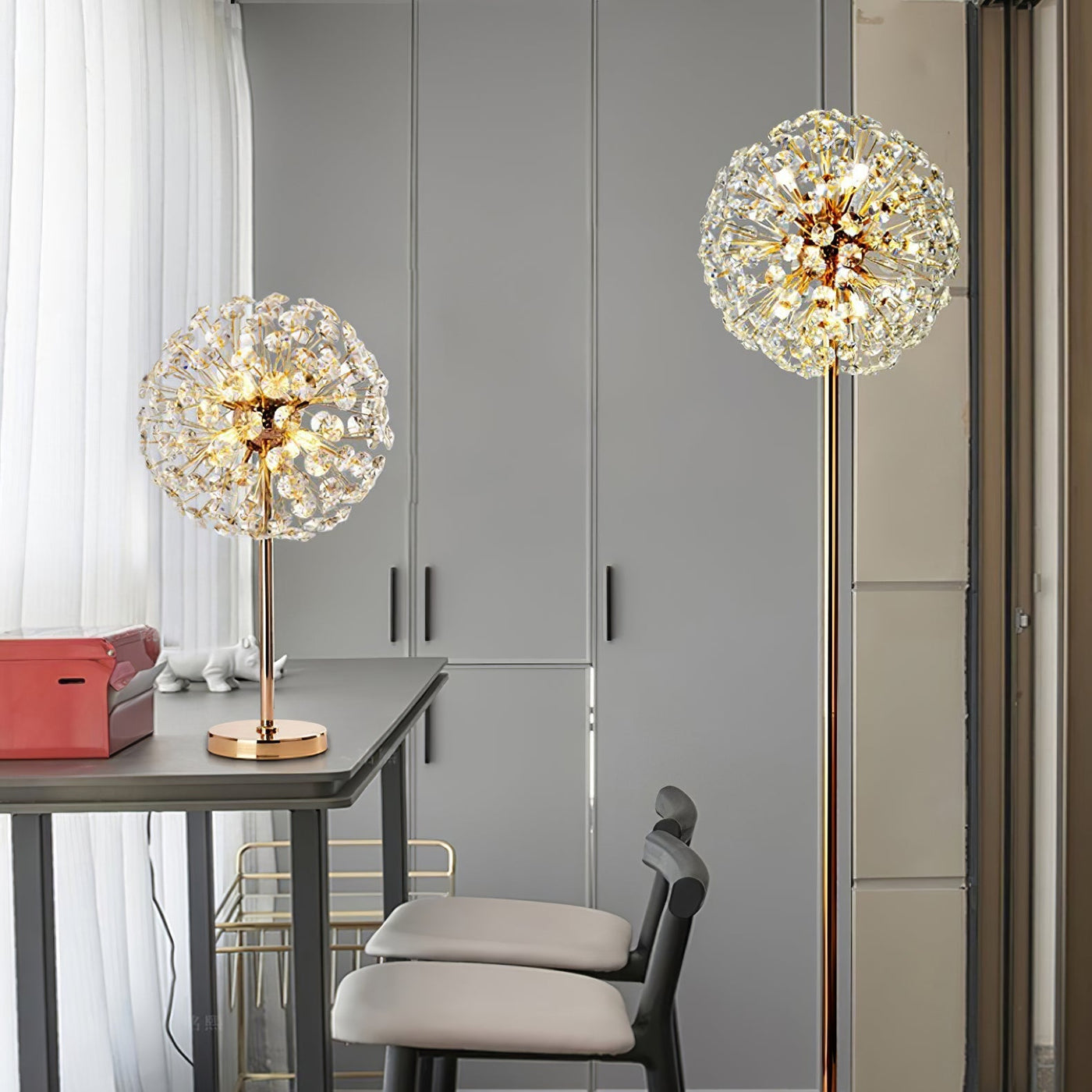 BloomSphere – Elegant Dandelion Crystal Table Lamp