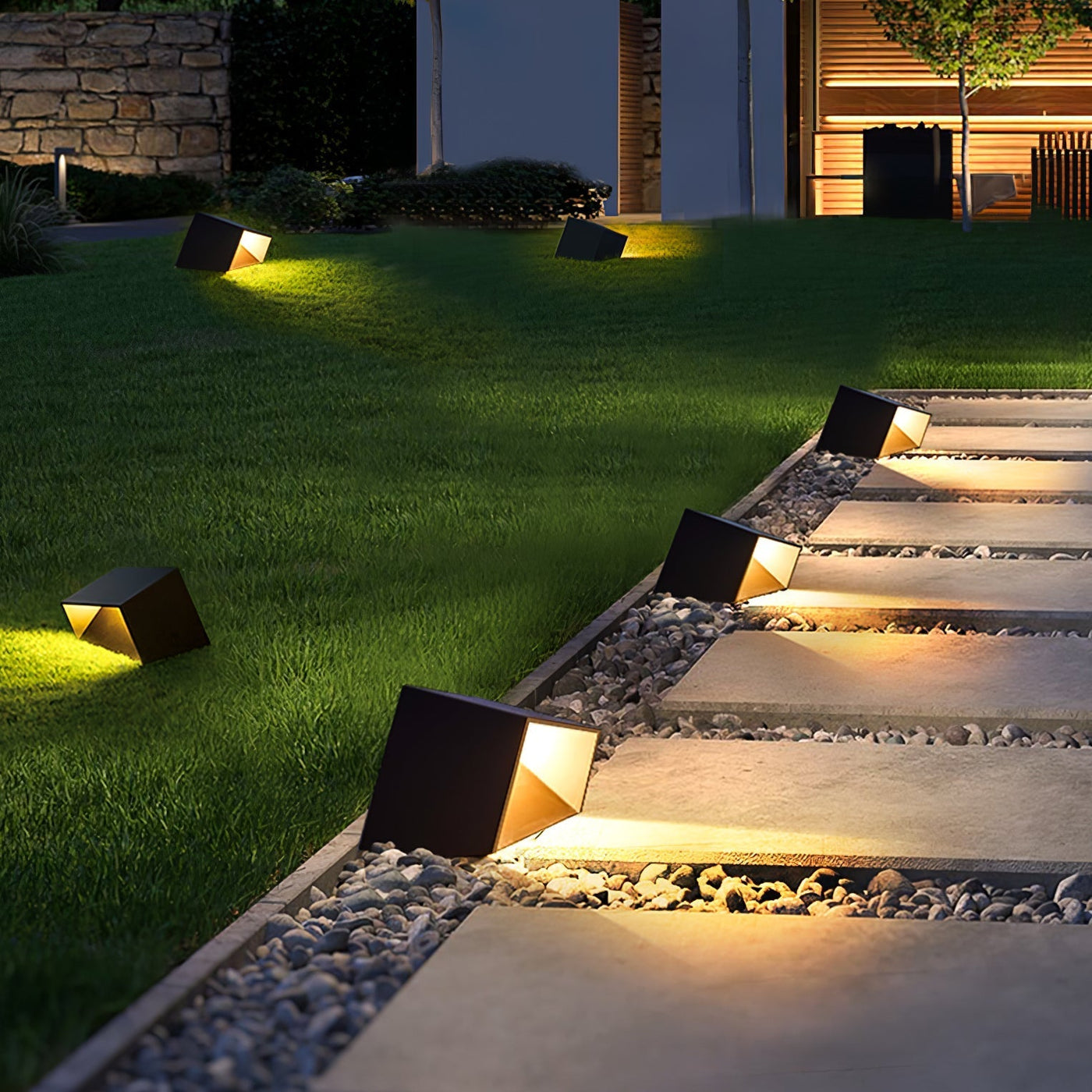 Cube Garden - Solar Outdoor Light with Integrated LED for Garden Spaces