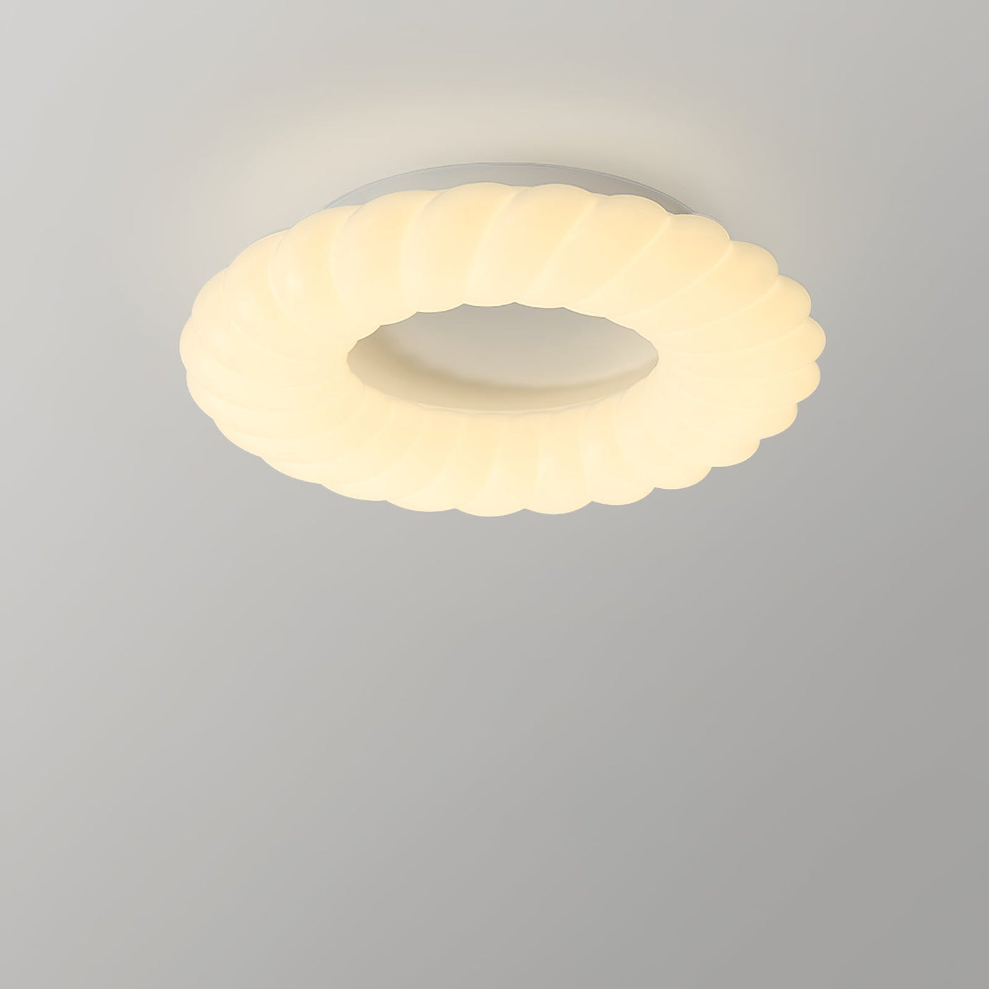 CloudGlow - Ceiling Lamp with Light and Elegant Form
