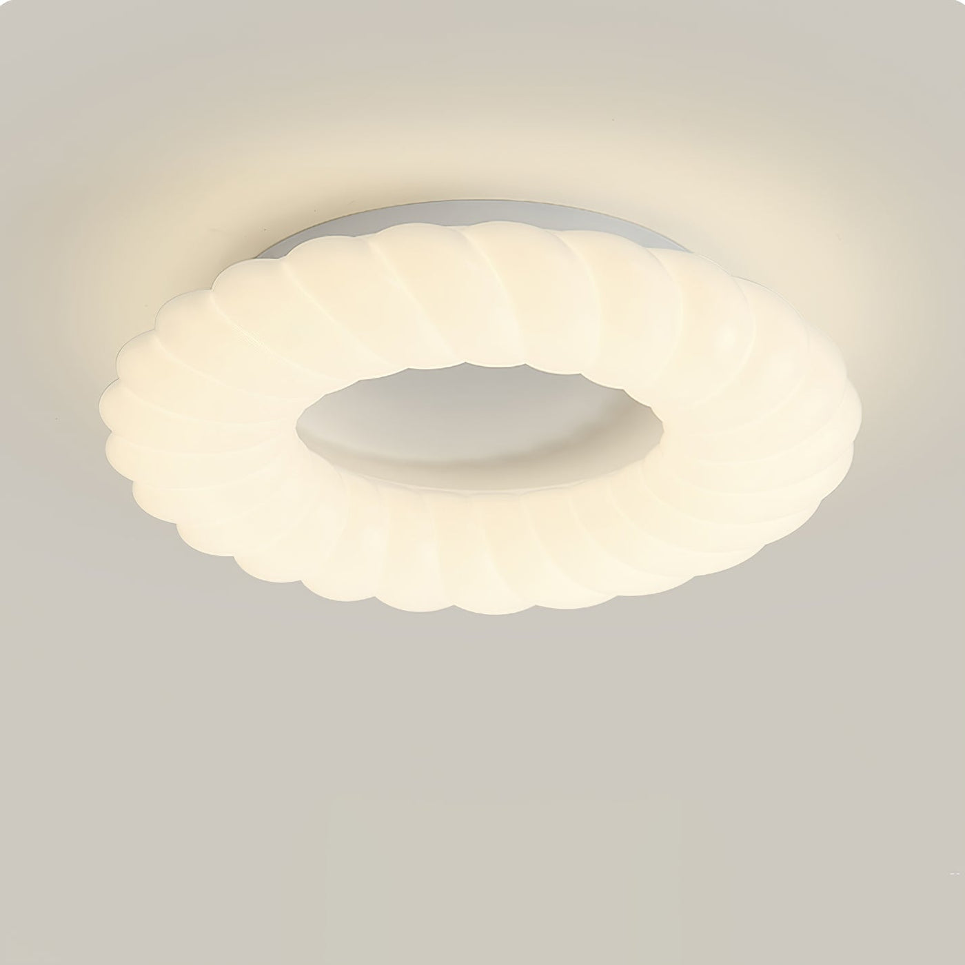 CloudGlow - Ceiling Lamp with Light and Elegant Form