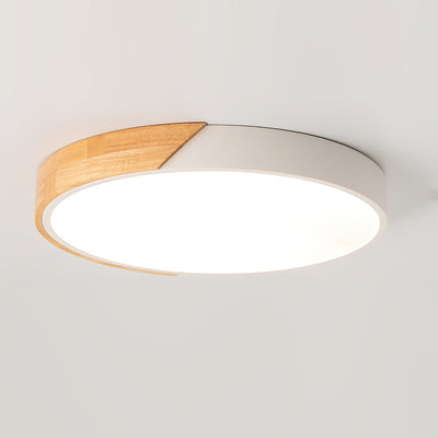 DelphiBeam - Ceiling Lamp with Sophisticated Design and Gentle Illumination