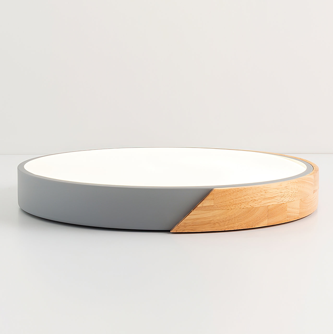 DelphiBeam - Ceiling Lamp with Sophisticated Design and Gentle Illumination